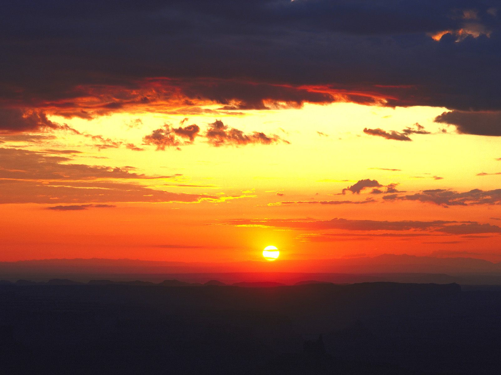 navajo-national-monument-at-sunset--arizona