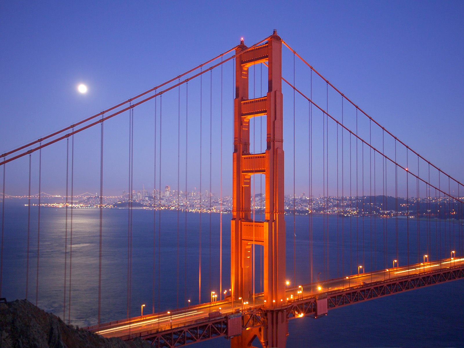 moonrise-over-san-francisco