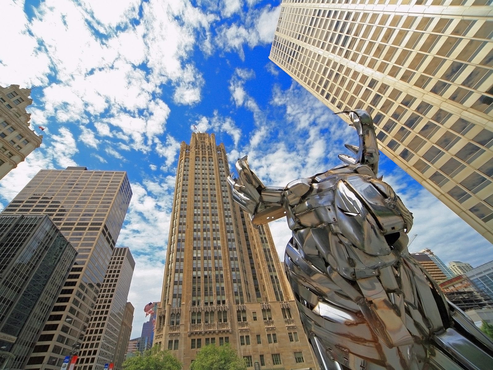 chrome-sculpture--michigan-avenue--chicago--illinois