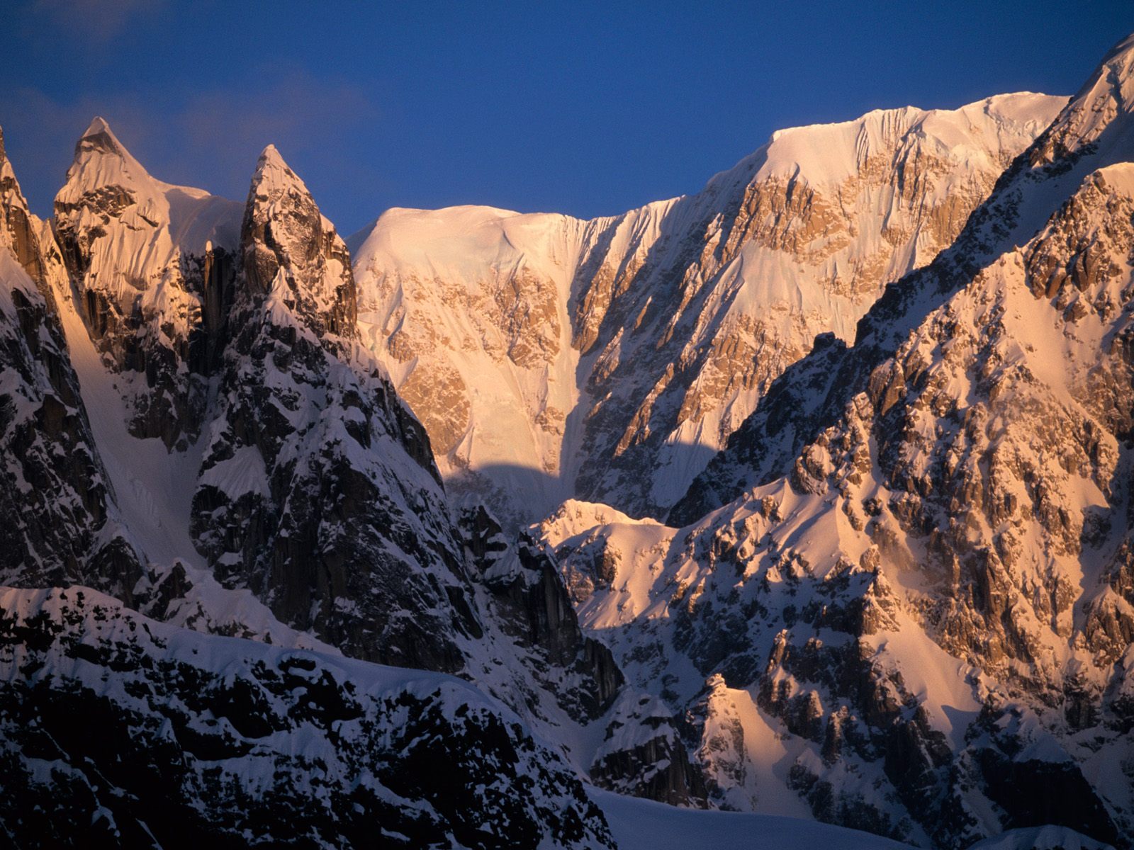 alaskan-sunrise--denali-national-park